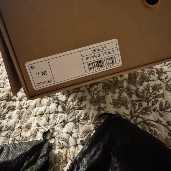 💥🤩BRAND NEW STYLE ALERT 🤩 
VINTAGE HAVANA Denisse Genuine Calf Hair Sneaker - Picture 9 of 11